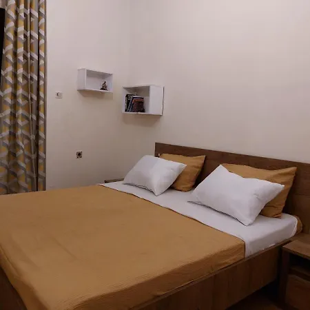 Daire Apartment, Center *