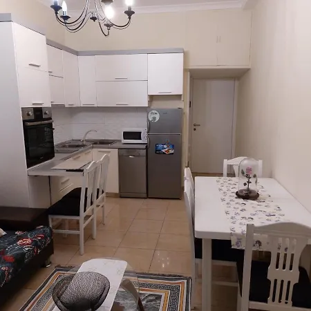 Apartment, Center Tiran